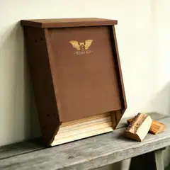 WildYard Big Bat Box lepakkopönttö, 2 kammiota, setripuu, ruskea - 6
