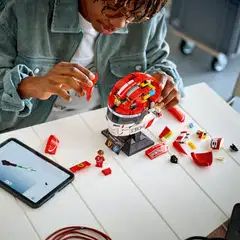 LEGO® Editions Formula 1 43014 Scuderia Ferrari HP ‑kypärä – Charles Leclerc - 10