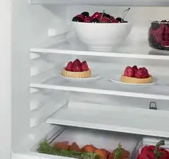 Whirlpool integroitava jääkaappi pakastelokerolla WBUF011 - 3