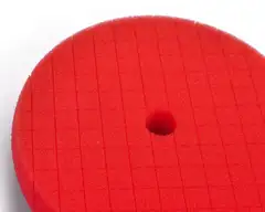 Maxshine Cross Cut kiillotuslaikka 3", punainen – vaahtomuovinen laikka viimeistelyyn, hologrammien ja kevyiden pyörrejälkien poistoon, rotary- ja epäkeskokoneisiin - 3
