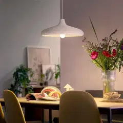 Philips Ultra Efficient LED-lamppu 2W A60 E27 2700K 485LM huurrettu - 8