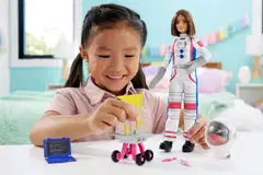 Barbie Deluxeammattinukke astronautti - 6