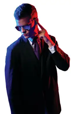 SpyX salaisen agentin radiopuhelimet rannemikrofonit ja korvanapit ääniaktivoinnilla - 8
