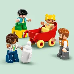 LEGO® DUPLO Town 10470 Nykyaikainen omakotitalo ja hahmot 3in1 - 13