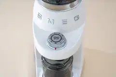 Smeg kahvimylly CGF03WHEU valkoinen - 10