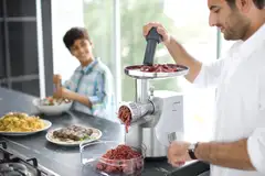 Kenwood lihamylly MG700 Pro 2000 Excel - 7