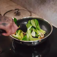 Tomi Björck hybridi wokkipannu 28cm - 9