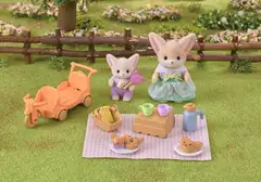 Sylvanian Families aavikkoketut retkellä - 2