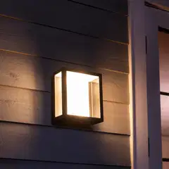 Philips Hue Impress -seinävalaisin ulkokäyttöön 16W 2000-6500K 1180LM iso säädettävä - 4