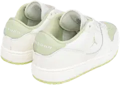 Nike naisten tennarit Jordan Court Connect Low IQ6828 - white/green - 5