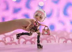 Hello Kitty Golden Diva Roller -nukke - 6