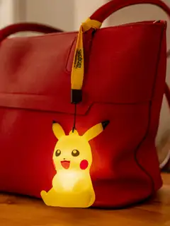 Pokemon Pikachu LED-figuuri rannehihnalla - 3