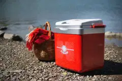 Airam kylmälaukku ECO26 Klassikko 12V/230V punainen - 6