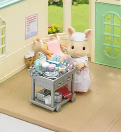 Sylvanian Families sairaanhoitajasetti - 4