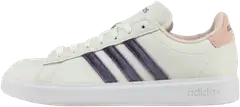 adidas naisten tennarit Grand Court ID4524 - off white/shadow violet/quartz - 2