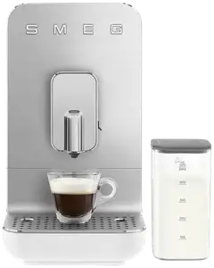 Smeg kahviautomaatti maitokannulla valkoinen BCC13WHMEU - 8