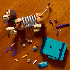 LEGO® Disney Pixar 43301 Toy Story ‑kirjatuet: Slinky-koira - 10