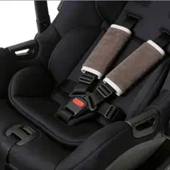 Pilvi turvavyön ja olkaimien suojat - 4