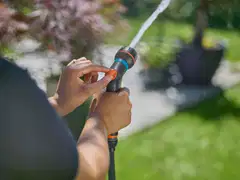 GARDENA Monitoimipistooli Classic Compact ja hanaliitin sisähanaan - 12