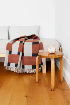 Lapuan Kankurit Punos huopa 130x180cm+hapsut valko-kaneli-musta 100% villa - 3
