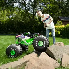 Monster Jam RC Mega Grave Digger - 13
