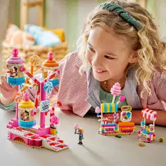 LEGO® Friends 42700 Karkkien ja kuppikakkujen koristama maailmanpyörä - 8