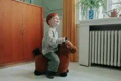 KREA pomppuhevonen ruskea 2 laj. - 2