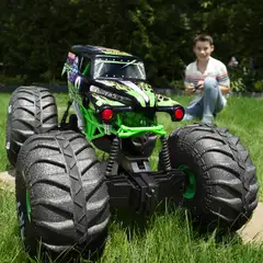Monster Jam RC Mega Grave Digger - 14