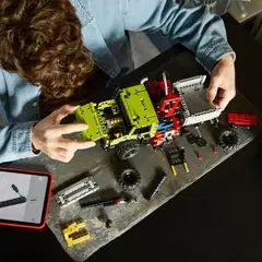 LEGO® Technic 42242 Nosturilla varustettu Mercedes-Benz Unimog U 5023 - 9