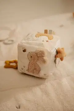 Pehmeä puuhakuutio Newborn GRS - 10