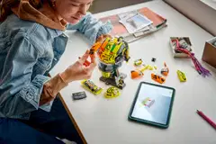 LEGO® 43023, McLaren Mastercard F1® Team ‑kypärä – Lando Norris - 4