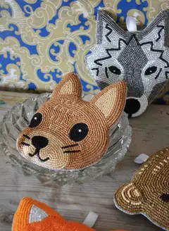 Mum's Orava design-seinäkoriste - 2