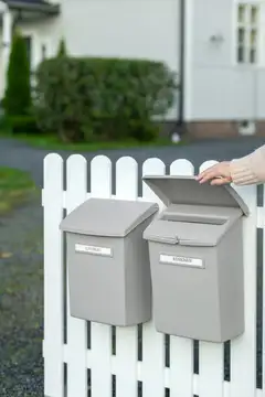 Orthex muovinen postilaatikko välikannella - 8