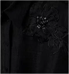 Now Curvy naisten paitapusero kukkakoristeella, D-mitoitus - Black - 3