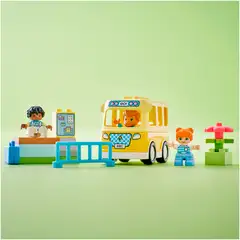 LEGO DUPLO Town 10988 Bussiajelu - 6