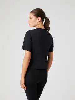 Björn Borg Naisten Borg Cropped T-paita 10004625 - BLACK - 4
