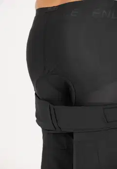 Endurance miesten Benal  2-in-1 pyöräilyshortsit - 1001 Black - 11