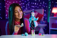 Monster High Creepover Party Frankie -muotinukke - 5