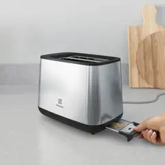 Electeolux E3T1-3ST leviänpaahdin,Create 3 -sarja, kahden palan paahdin, tehovalinta 1-7, elektroninen paahtoasteen säätö, max. teho 800W, väri: teräs - 3