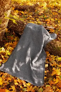 Lapuan Kankurit jättipyyhe Terva 85x180 cm musta-pellava - MUSTA/PELLAVA - 8