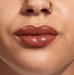 Rimmel Thrillseeker Lip Latex 6 ml, 300 Main Character nestemäinen huulipuna - 250 Honey Bun - 4