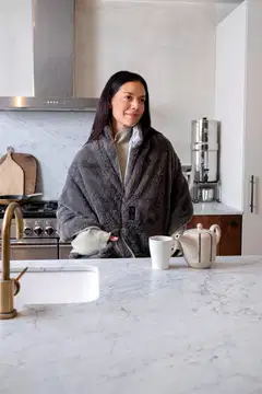 Homedics HCM-SWL100 lämmitettävä langaton poncho - 11