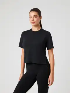 Björn Borg Naisten Borg Cropped T-paita 10004625 - BLACK - 2