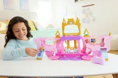 Disney Princess 2-in-1 vaunuista linnaksi pikkunuken leikkisetti - 8