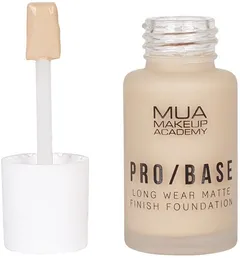 MUA Make Up Academy Pro Base Long Wear Matte Finish Foundation 30 ml 130 meikkivoide - 2