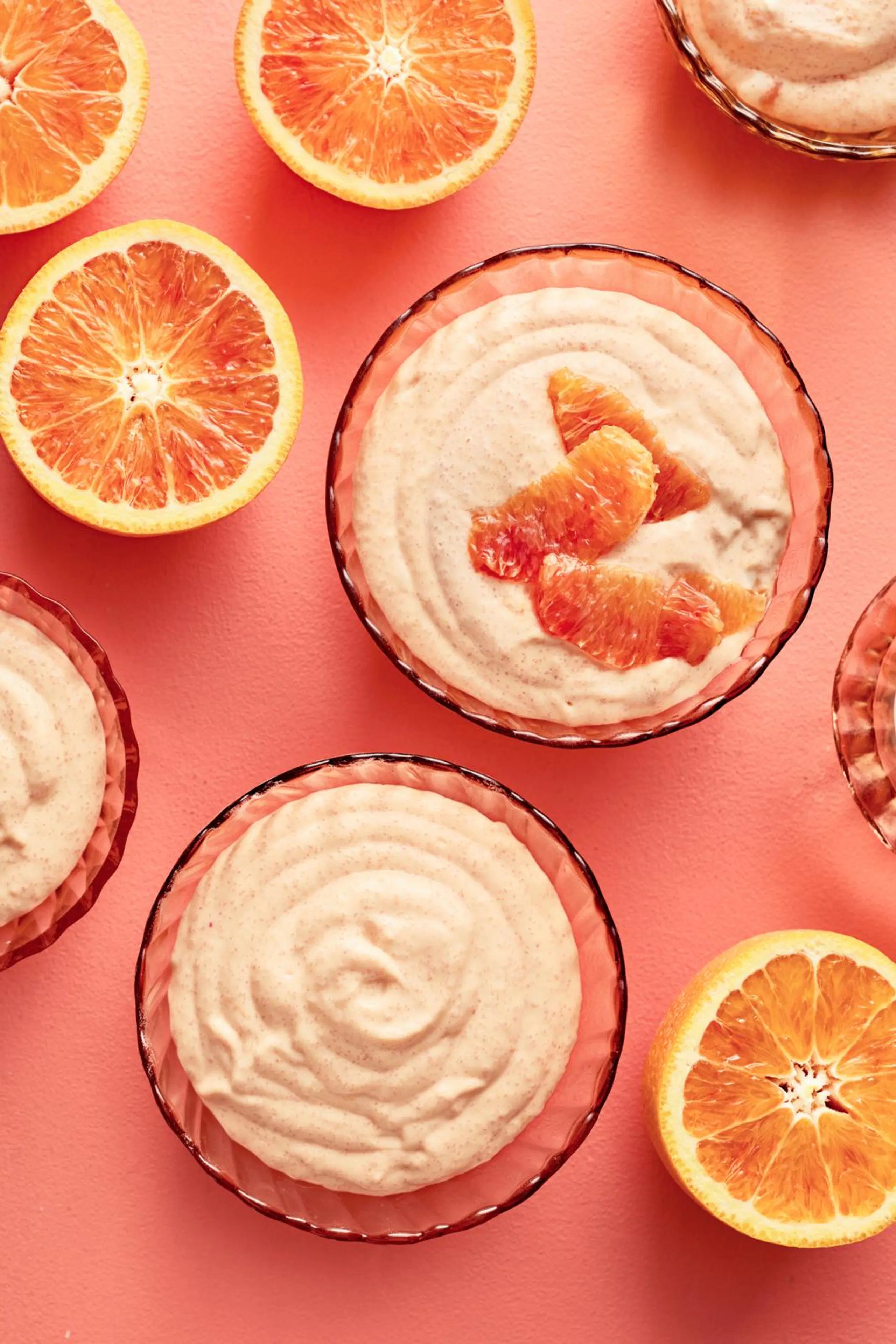 Ihastuttava vispipuuro veriappelsiinista