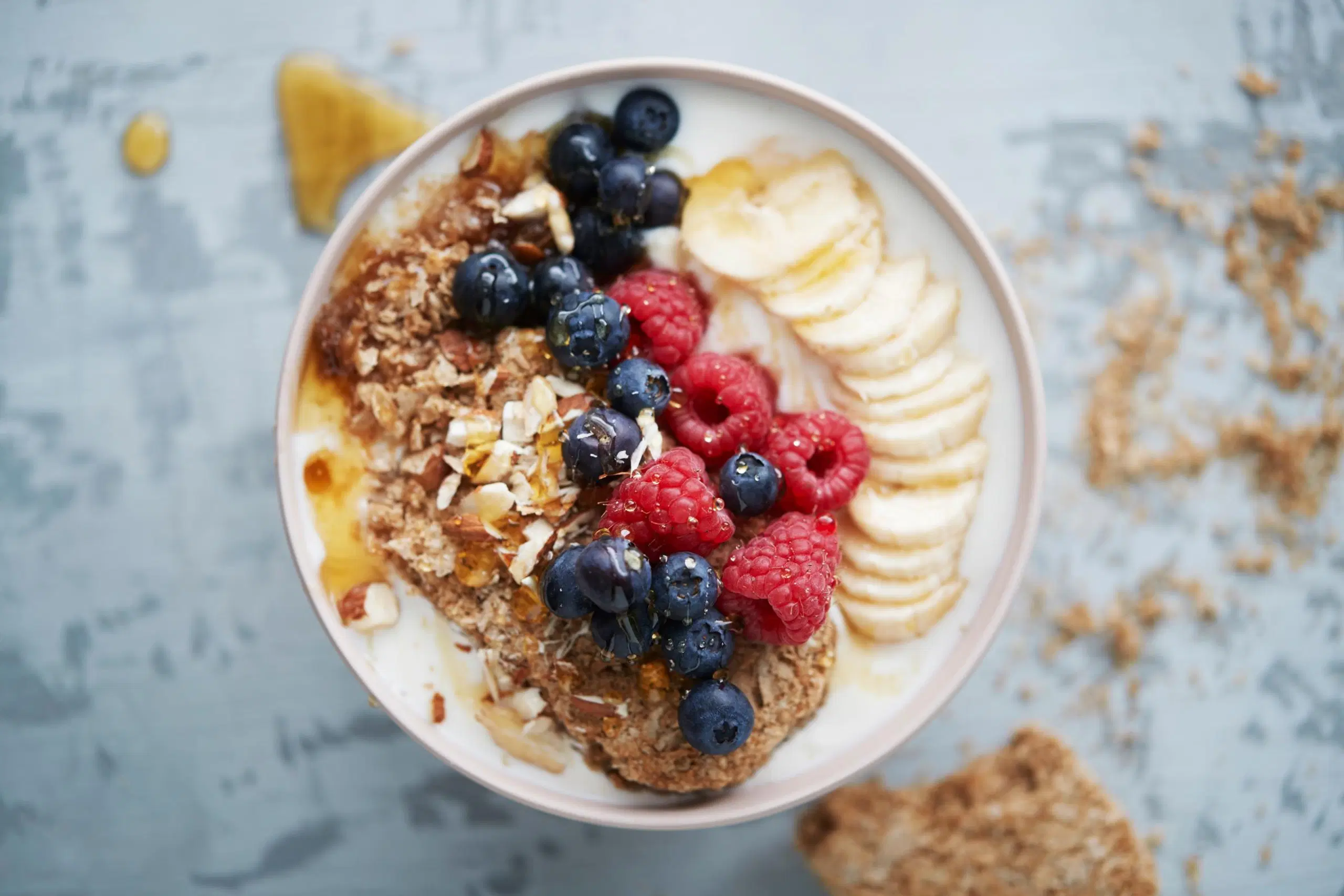 Värikkäät vitamiinikulhot