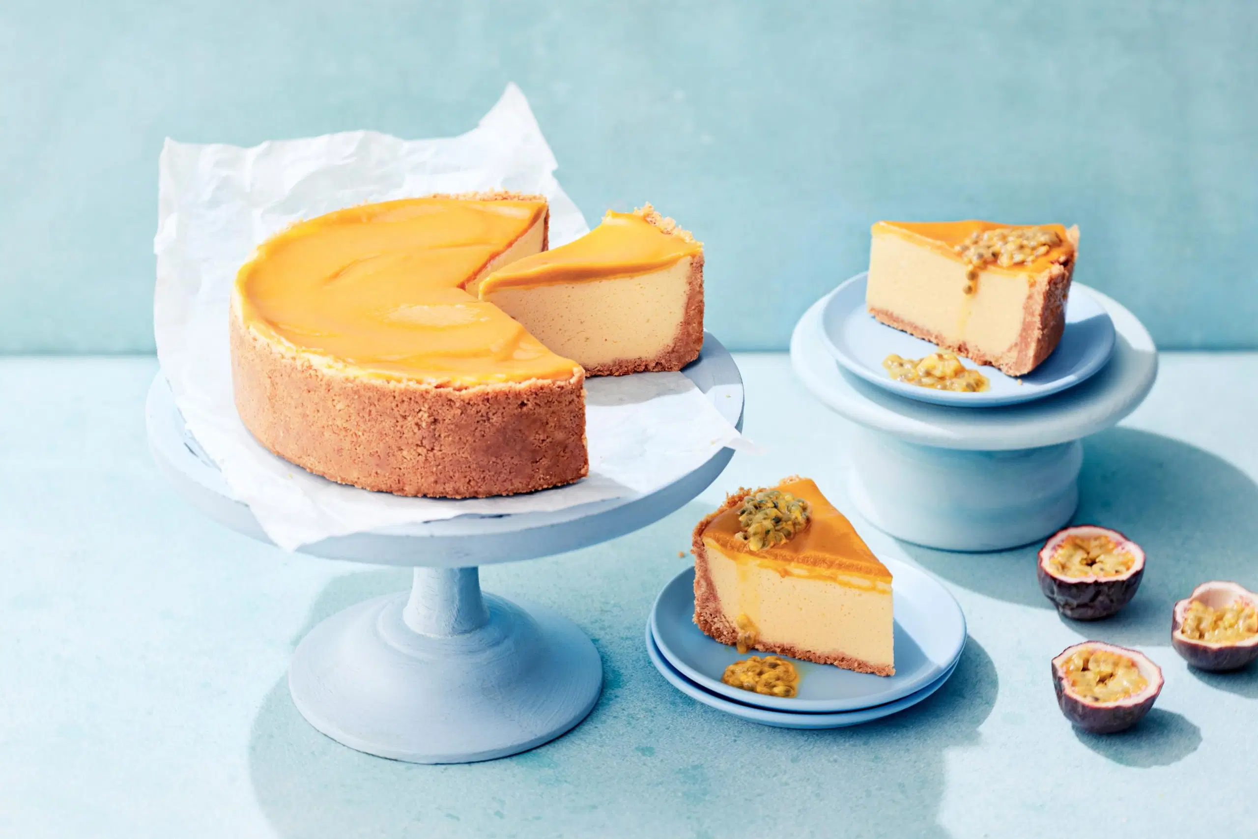 Vegaaninen mangojuustokakku