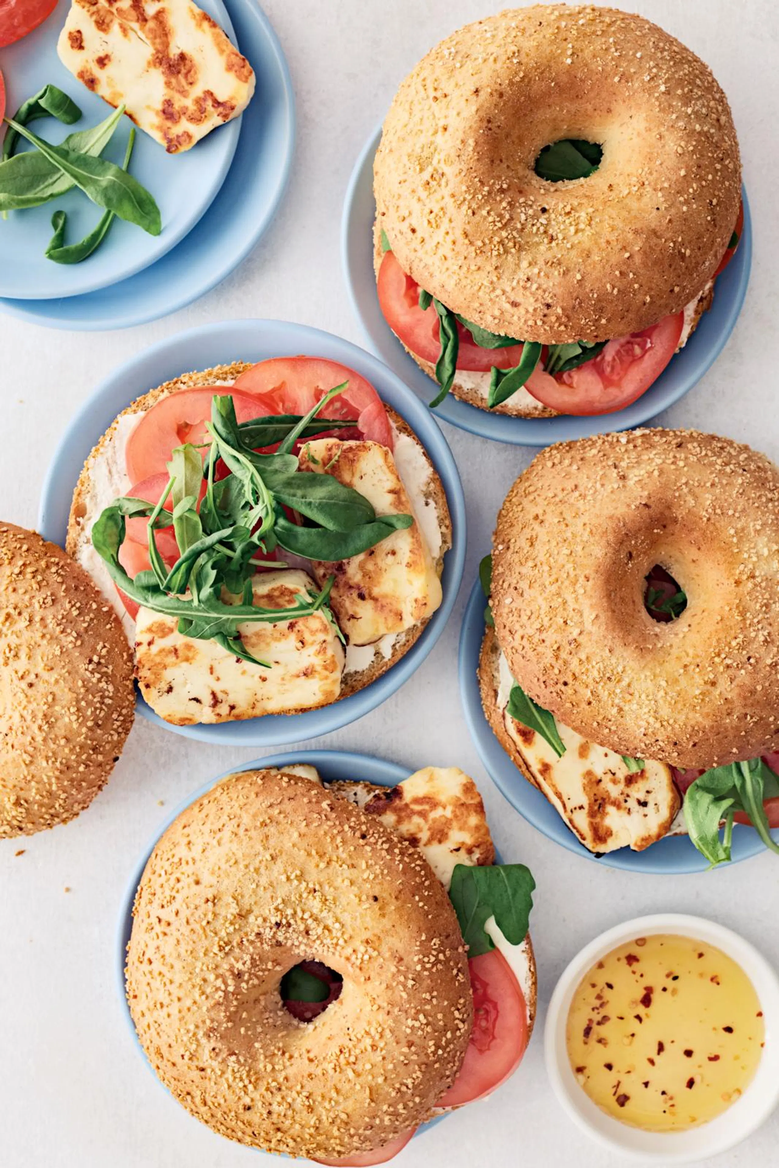 Hot honey -halloumibagelit