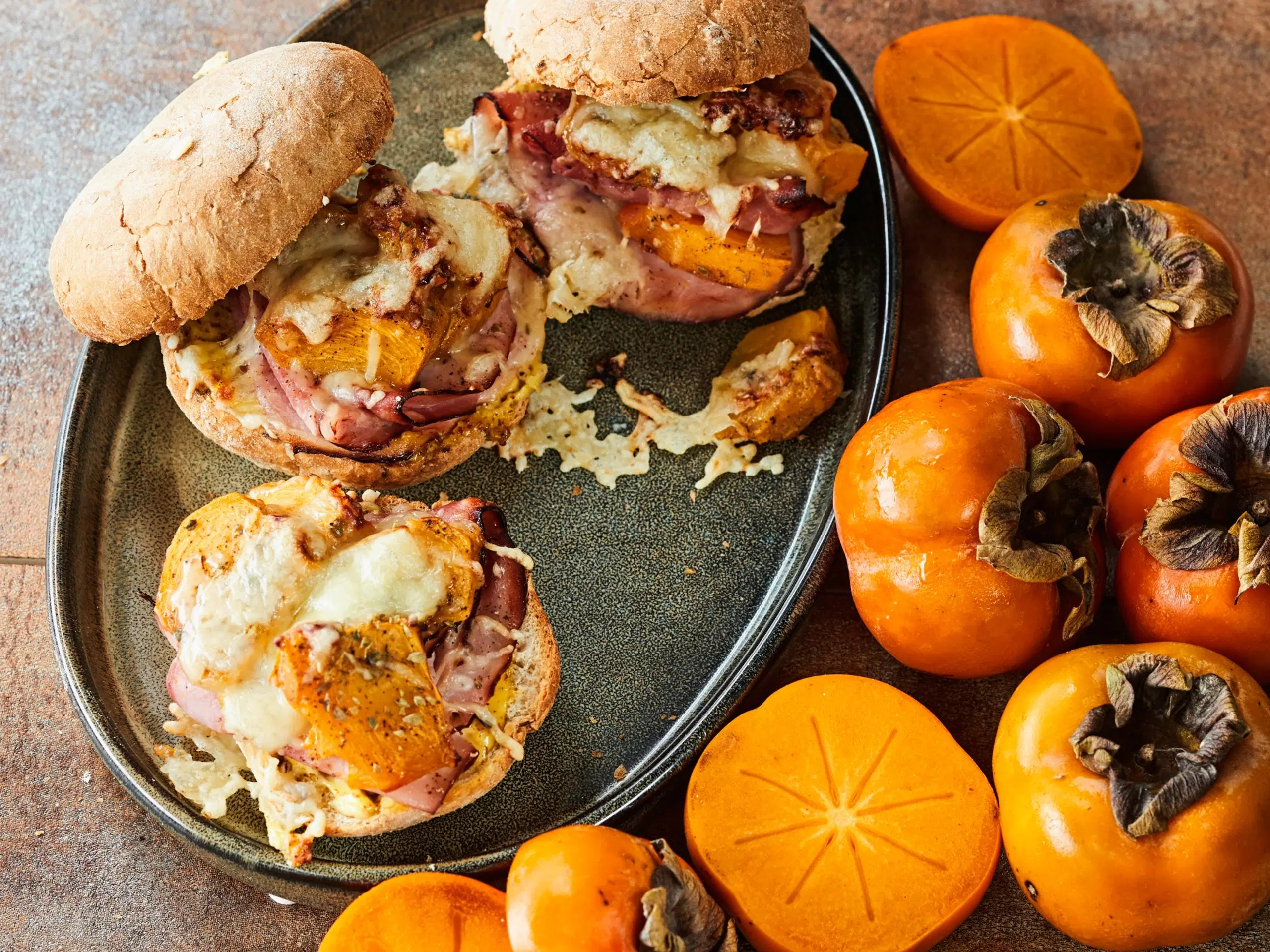 Lämppärihampparit kinkulla ja persimonilla